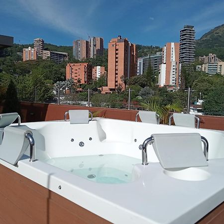 Hotel Lomas 10 Medellin By Dico Екстериор снимка