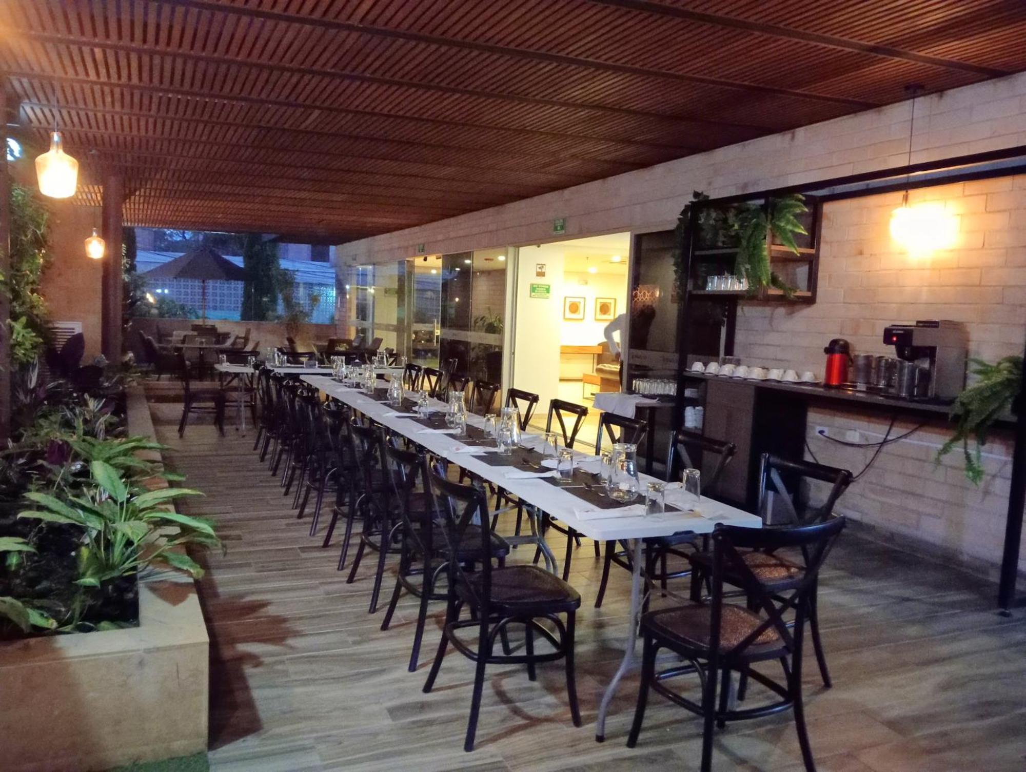 Hotel Lomas 10 Medellin By Dico Екстериор снимка