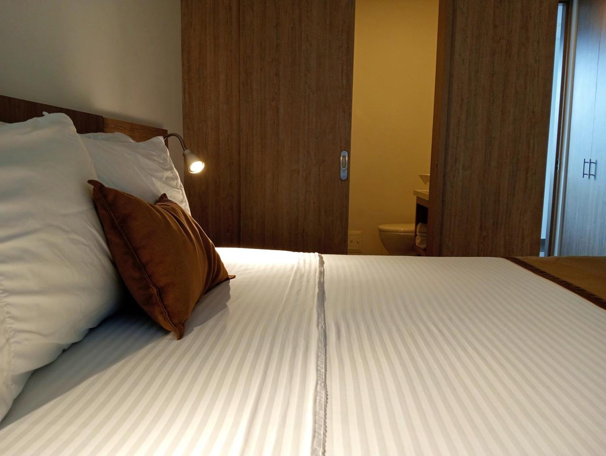 Hotel Lomas 10 Medellin By Dico Екстериор снимка